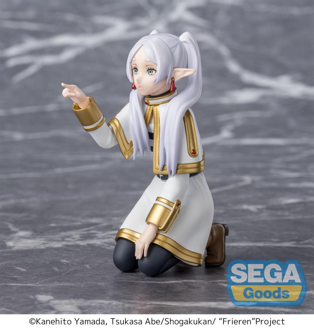 FRIEREN - Frieren Poking Something - Figure PM Perching 10cm